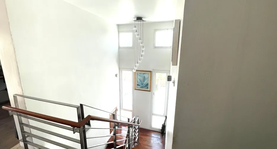 For sale 6 bedrooms house in Khlong Toei, Bangkok