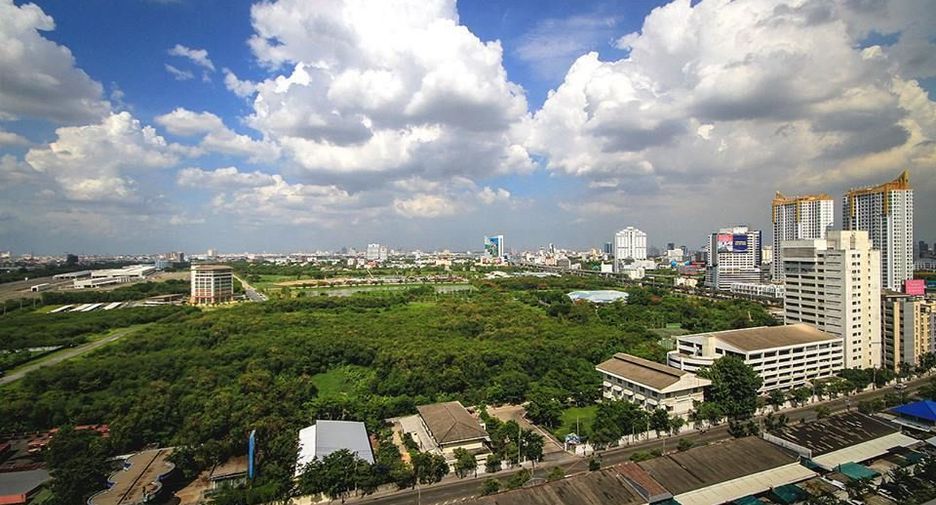 For rent 1 bed condo in Huai Khwang, Bangkok
