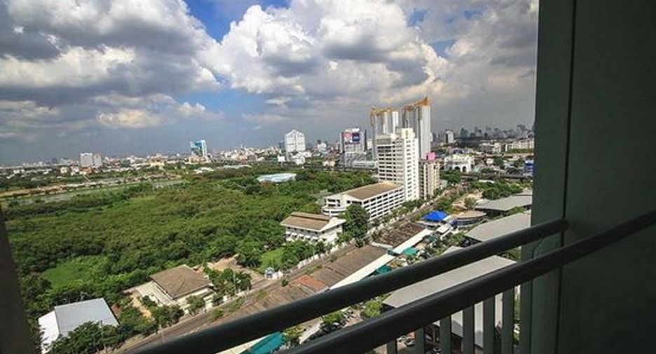 For rent 1 bed condo in Huai Khwang, Bangkok