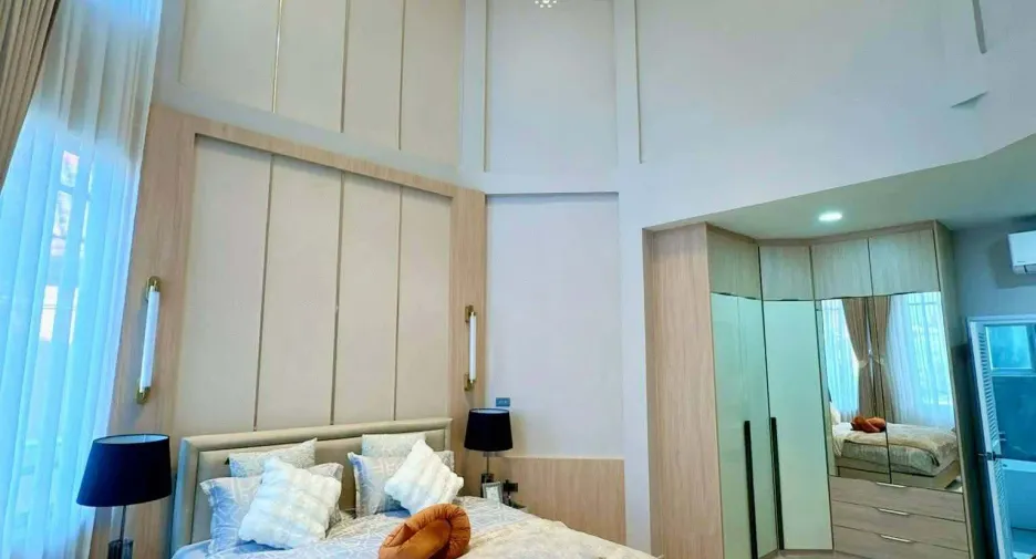 For sale 4 bedrooms villa in Bang Lamung, Chonburi