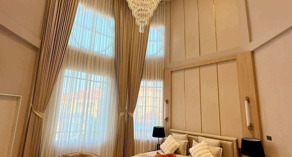 For sale 4 bedrooms villa in Bang Lamung, Chonburi