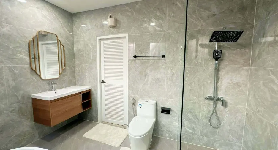For sale 4 bedrooms villa in Bang Lamung, Chonburi