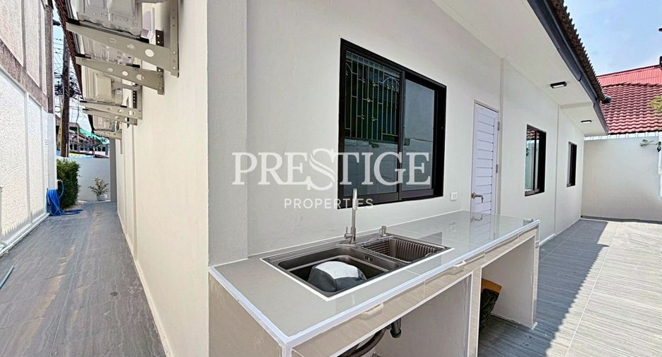 Casa en venta de 3 habitaciones en Bang Lamung, Chonburi