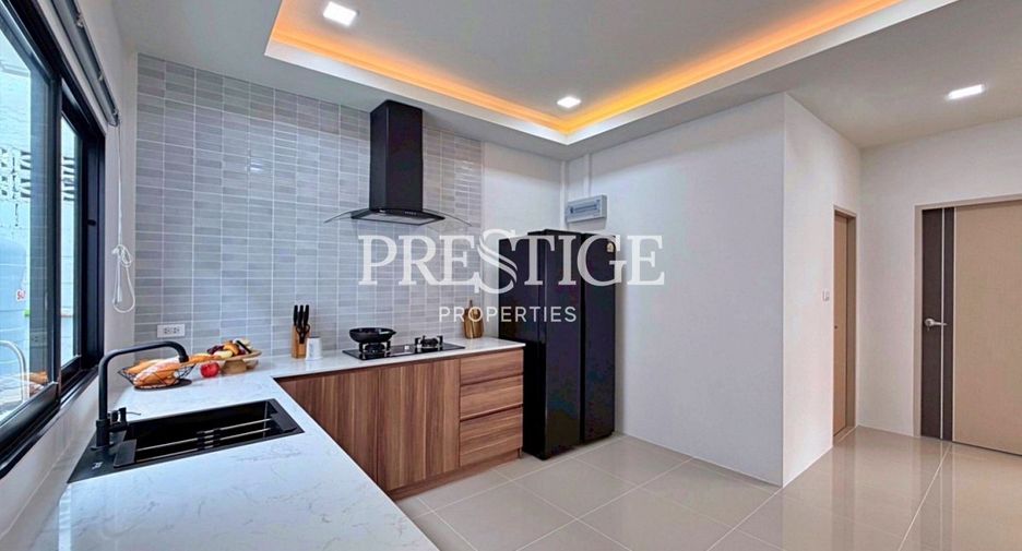 Casa en venta de 3 habitaciones en Bang Lamung, Chonburi