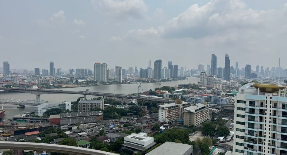 For rent 2 bedrooms condo in Bang Kho Laem, Bangkok