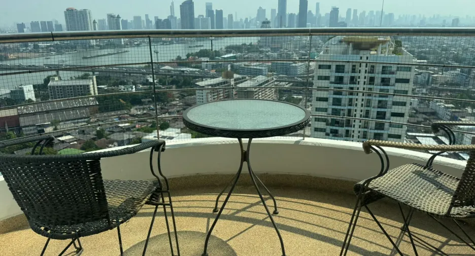 For rent 2 bedrooms condo in Bang Kho Laem, Bangkok