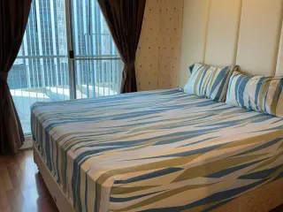 À louer 1 chambre condo à Huai Khwang, Bangkok