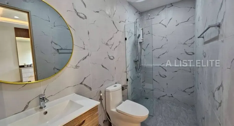 For rent 4 bedrooms house in Bang Lamung, Chonburi