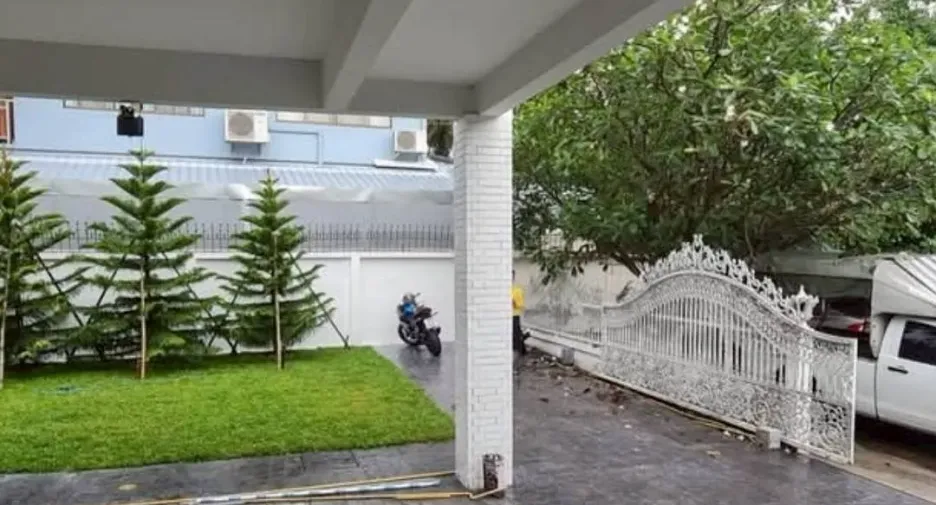 For rent 3 bedrooms house in Si Racha, Chonburi