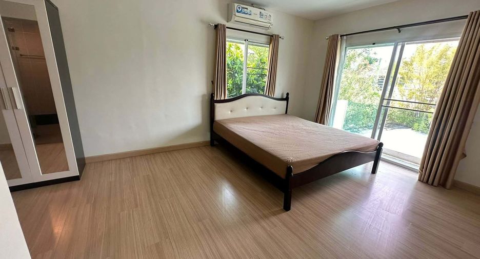 For rent 3 bedrooms house in San Sai, Chiang Mai