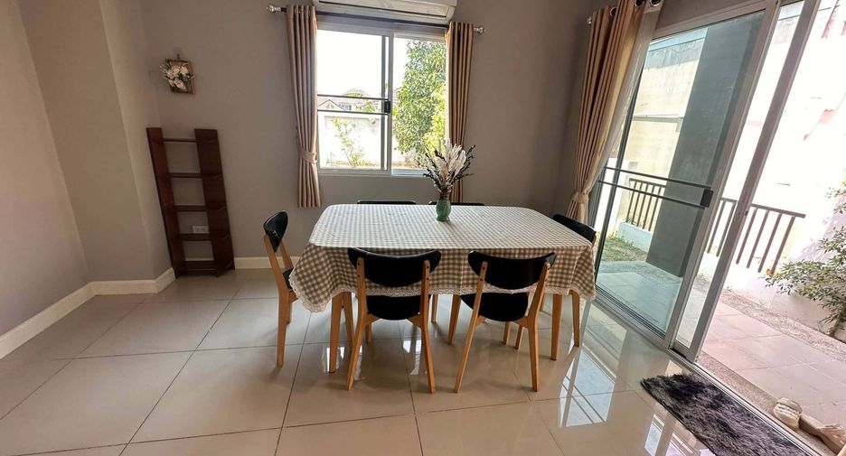For rent 3 bedrooms house in San Sai, Chiang Mai