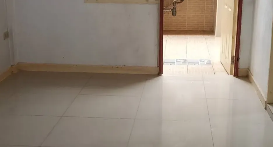 For rent 2 bedrooms townhouse in Prawet, Bangkok