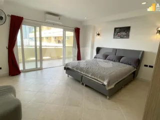 For rent and for sale 3 bedrooms condo in Bang Lamung, Chonburi