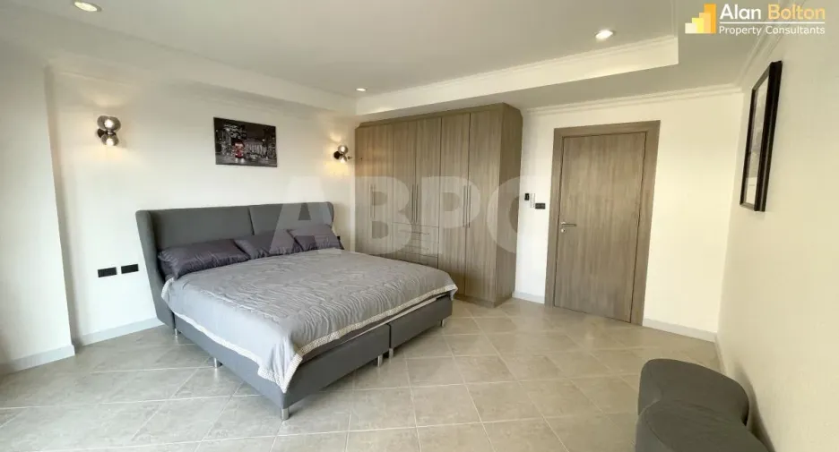 For rent and for sale 3 bedrooms condo in Bang Lamung, Chonburi