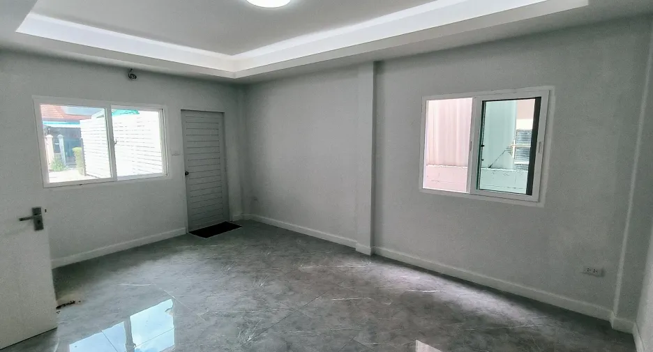 For sale 4 bedrooms house in Bueng Kum, Bangkok