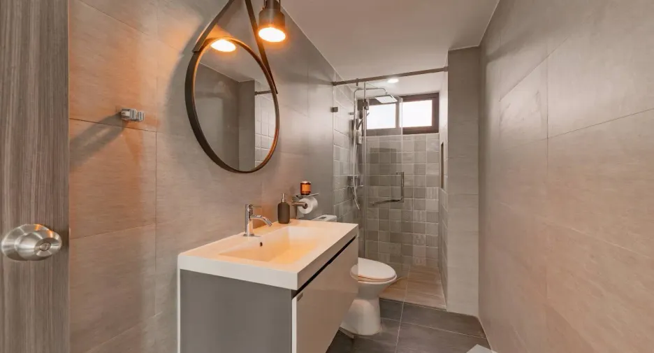 Haus zur Miete mit 4 Zimmer in Prawet, Bangkok