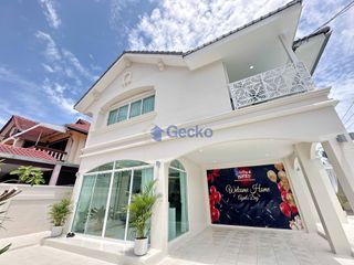 Haus zum Kauf mit 5 Zimmer in Bang Lamung, Chonburi