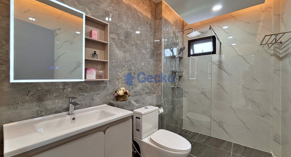 For sale 4 bedrooms house in Bang Lamung, Chonburi