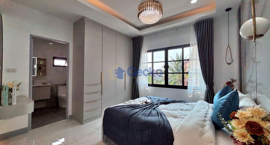 For sale 4 bedrooms house in Bang Lamung, Chonburi