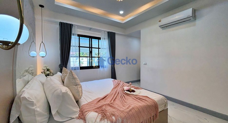 For sale 4 bedrooms house in Bang Lamung, Chonburi