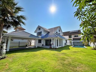 For sale 4 ベッドルーム house in Bang Lamung, Chonburi