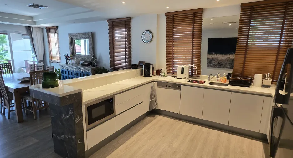 For sale 3 bedrooms condo in Thalang, Phuket