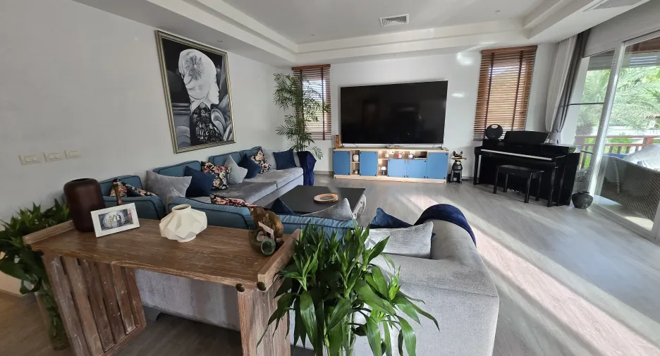 For sale 3 bedrooms condo in Thalang, Phuket