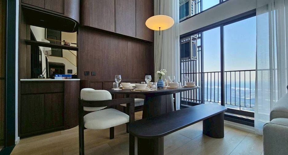 For rent 3 bedrooms condo in Khlong Toei, Bangkok