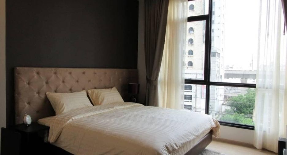 Condo en alquiler de 4 habitaciones en Watthana, Bangkok