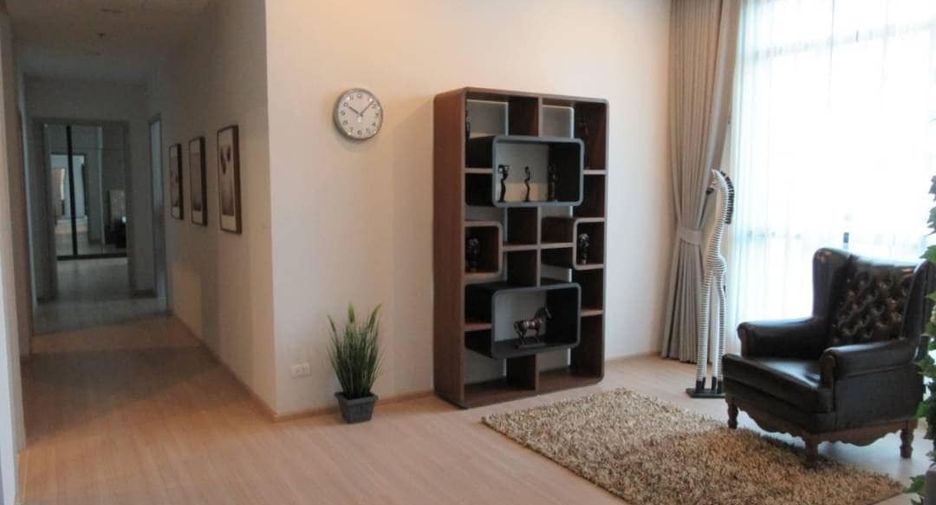 Condo en alquiler de 4 habitaciones en Watthana, Bangkok