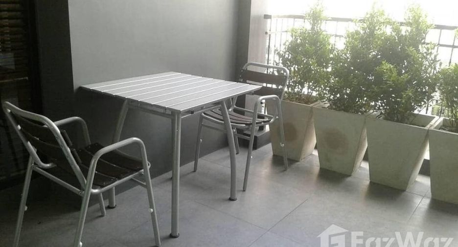 Condo en alquiler de 4 habitaciones en Watthana, Bangkok