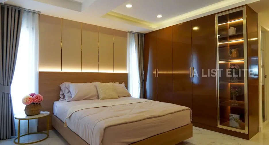 For sale 5 ベッドルーム house in Mueang Phichit, Phichit