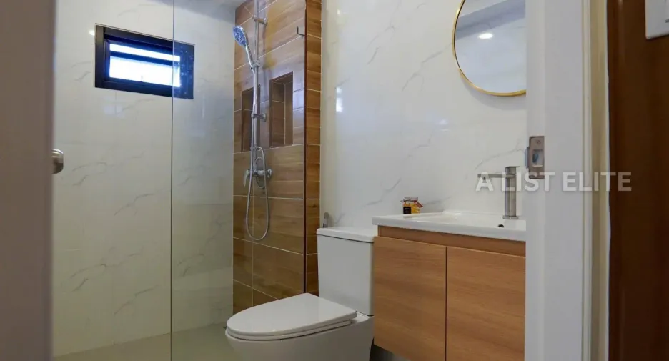 For sale 5 ベッドルーム house in Mueang Phichit, Phichit