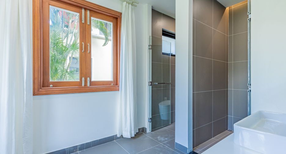 For sale and for rent 5 bedrooms house in Thalang, Phuket