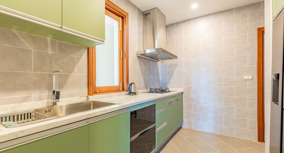 For sale and for rent 5 bedrooms house in Thalang, Phuket