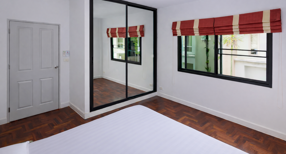For rent 4 bedrooms house in Mueang Krabi, Krabi