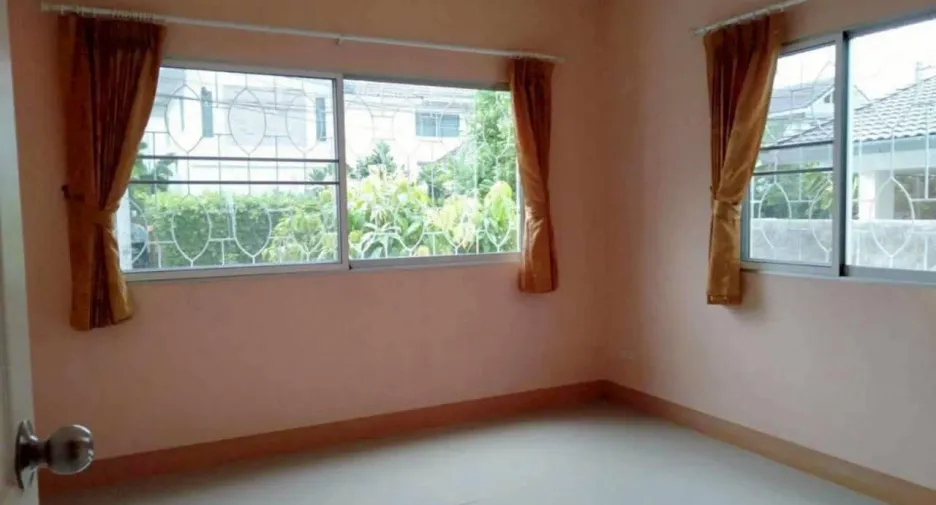 Casa en alquiler de 3 habitaciones en Doi Saket, Chiang Mai