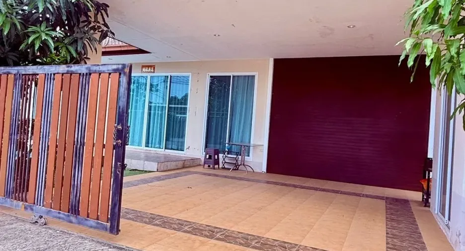 For rent 3 bedrooms villa in Huay Yai, Pattaya