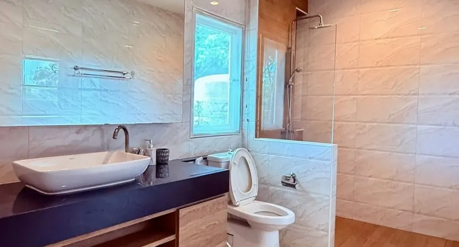 For rent 3 bedrooms villa in Huay Yai, Pattaya