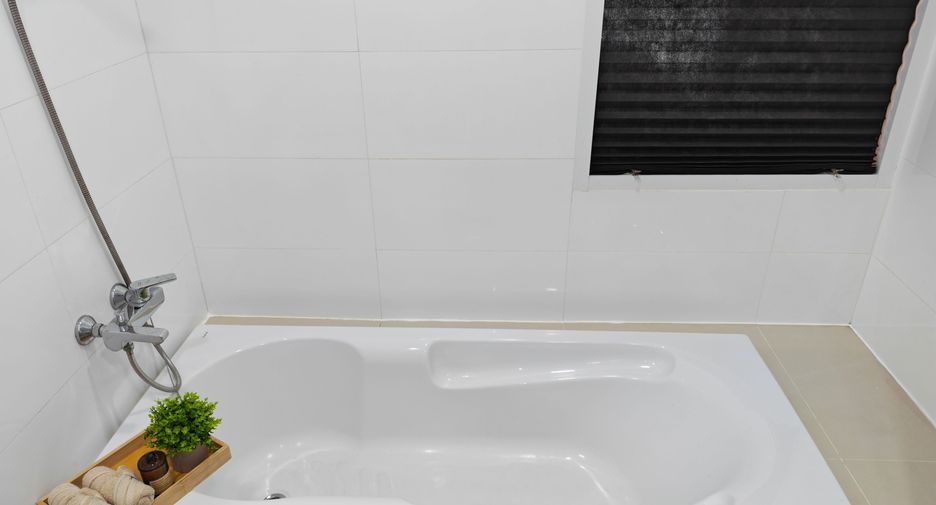 For rent 1 bed condo in Bang Lamung, Chonburi