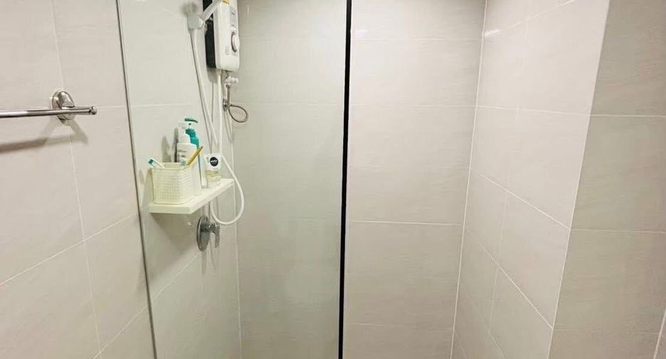 For rent 2 bedrooms condo in Bang Phlat, Bangkok