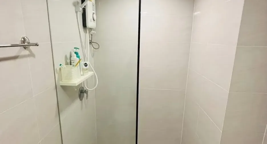 Condo en alquiler de 2 habitaciones en Bang Phlat, Bangkok