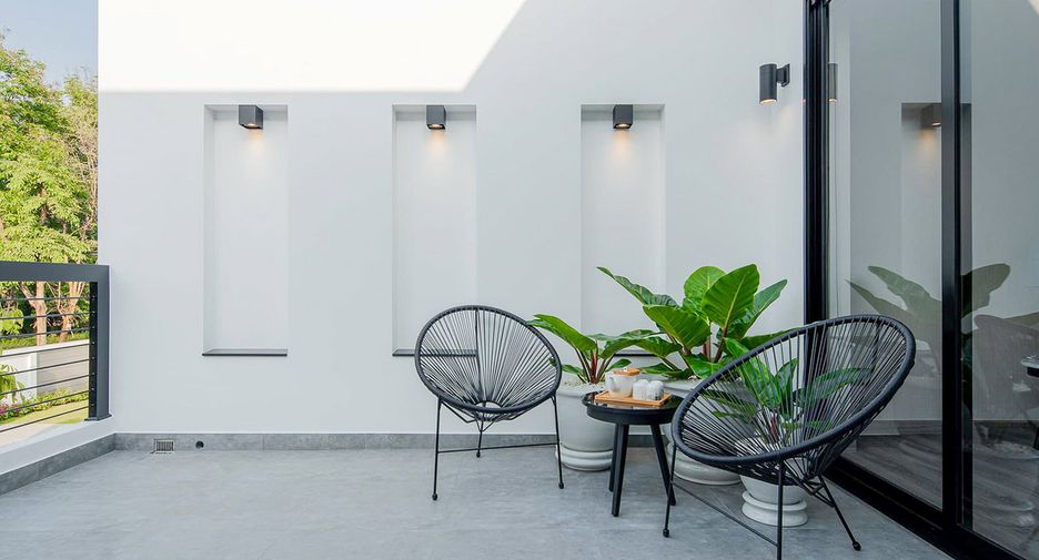 For sale 4 bedrooms house in Hang Dong, Chiang Mai