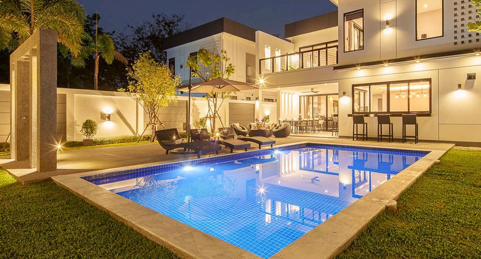 Haus zum Kauf mit 4 Zimmer in Mueang Chiang Mai, Chiang Mai