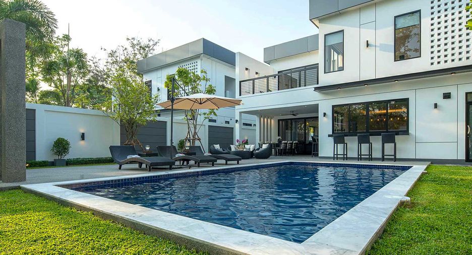 Haus zum Kauf mit 4 Zimmer in Mueang Chiang Mai, Chiang Mai