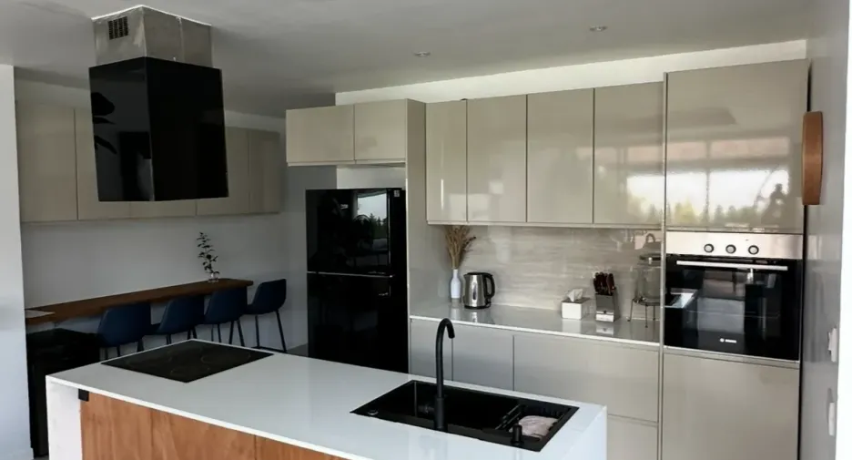 For sale 4 bedrooms villa in Mueang Phuket, Phuket