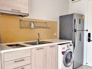 Condo en alquiler de 2 habitaciones en Ratchathewi, Bangkok