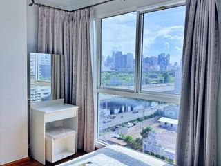 Condo en alquiler de 2 habitaciones en Ratchathewi, Bangkok