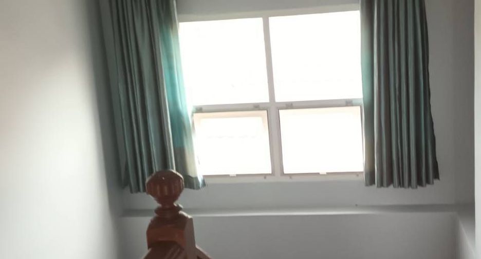For rent 5 bedrooms house in Mueang Chiang Mai, Chiang Mai