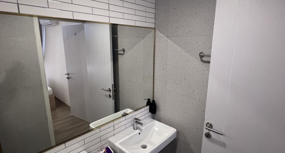 For sale and for rent 1 bed condo in Phra Khanong, Bangkok